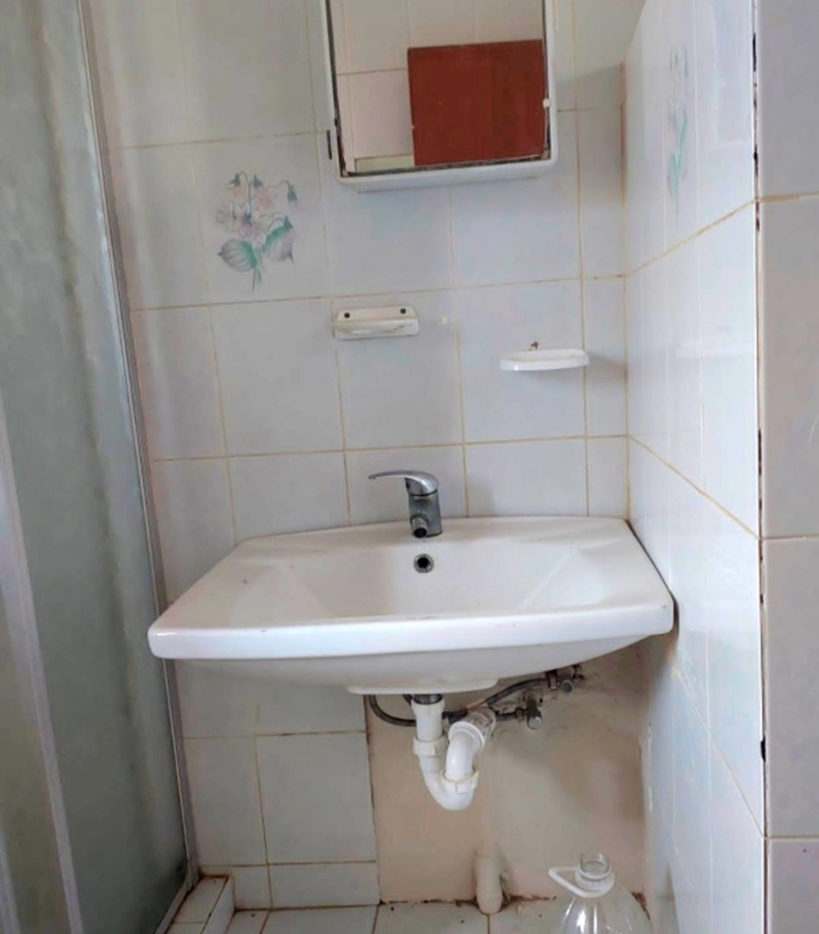 3 Bedroom Property for Sale in Uitenhage Central Eastern Cape